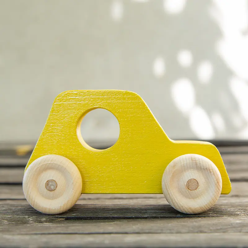 cadeau de naissance - petite voiture à personnaliser avec prénom - Fabrication Idébois Créations